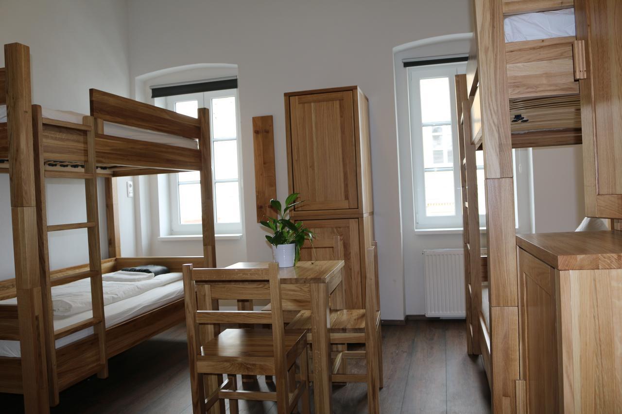 Hotel Sinos Klagenfurt am Woerthersee Zewnętrze zdjęcie